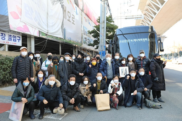 ▲서울에서 출발한 한진으로 가는 마지막 희망버스. ⓒ프레시안(이상현)