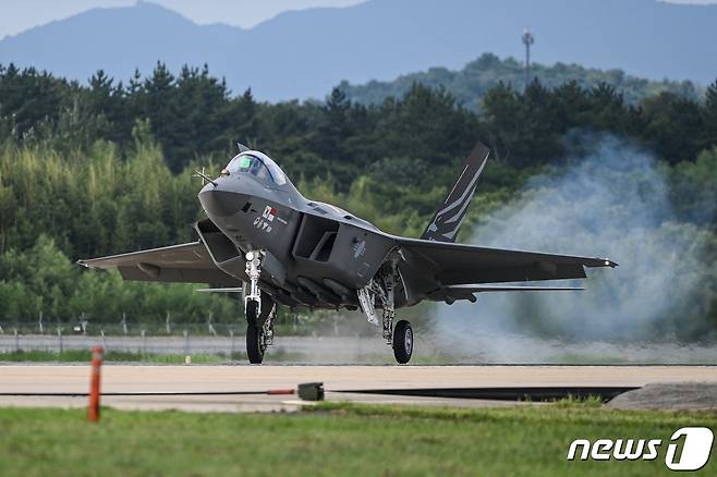 한국형 초음속 전투기 KF-21 '보라매'. (방위사업청 제공) 2022.7.19/뉴스1 © News1 장수영 기자