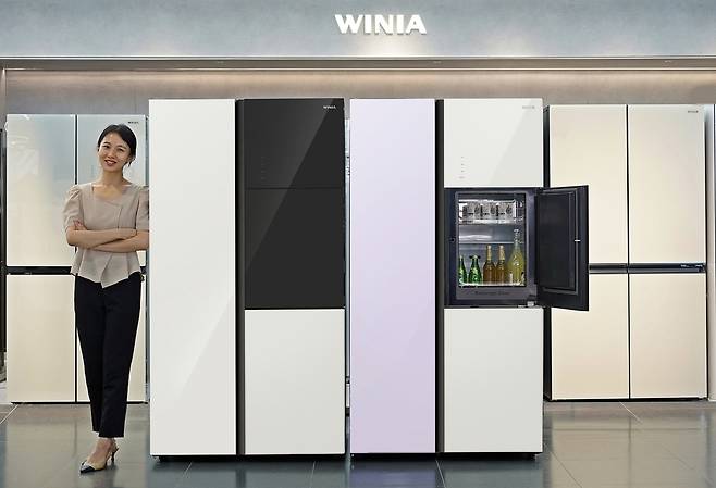 위니아, 감각적인 컬러의 802리터 양문형 냉장고 출시 [위니아 제공. 재판매 및 DB 금지]