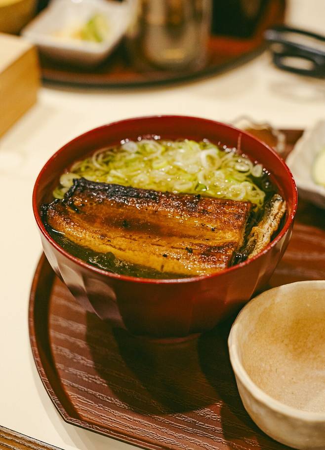 장어덮밥 우나쥬만큼 특별한 우나기 온소바