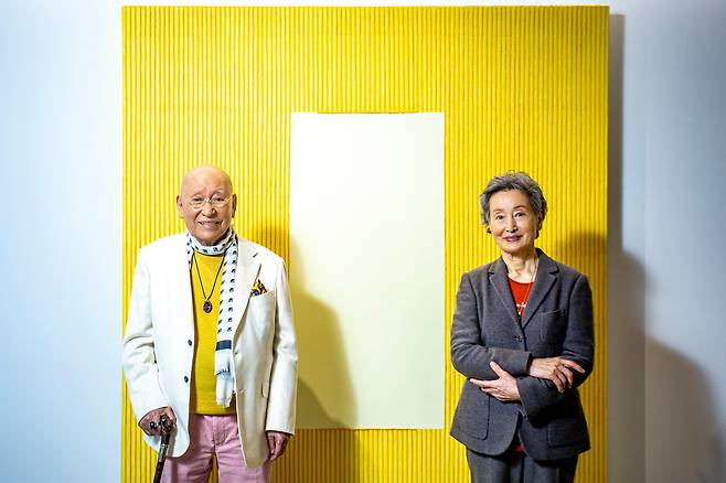 박서보 화백과 아내 윤명숙 작가/조선영상미디어 이신영 기자
