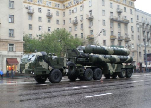 S-400 지대공 미사일 발사차량