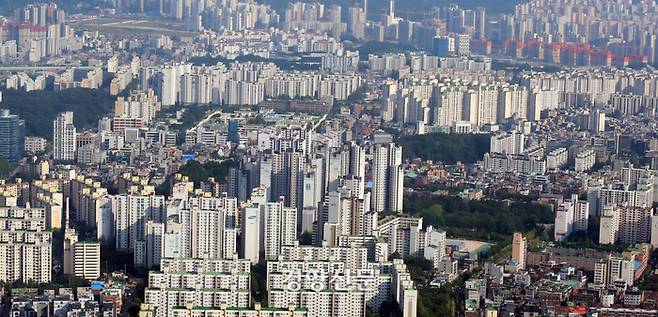 롯데타워에서 바라본 강남방향 아파트 단지 모습