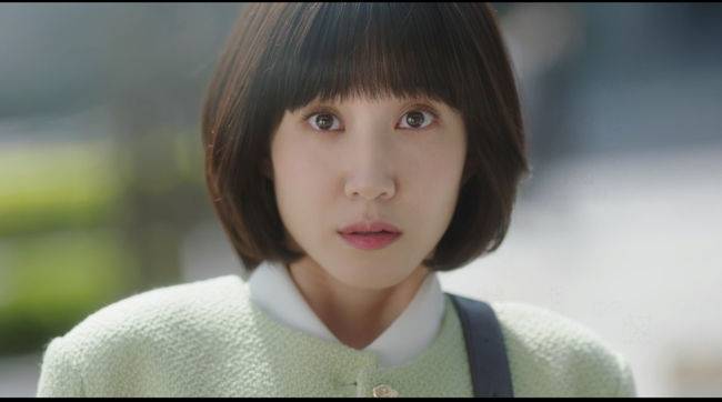 Kang Tae-oh has Confessions for Park Eun-binIn ENA Extraordinary Attorney Woo broadcast on the 27th, Lee Joon-hos Confessions scene was drawn while Jung Wooyoung (Park Eun-bin) successfully led the case of Bang-Hwan.On this day, Banggupong was arrested for taking the bus on the Academy childrens bus, which his mother was running, and taking the children to the mountains.Banggupongs mother was the director of the Mujin Academybus, which Banggupong had taken; all 12 children who had been affected since then had quit the Academy.It was not easy for me to leave the world early and raise three sons alone. I still sent three sons to Seoul National University.But I missed my childs piercing because I was looking after other children. The director said, I could not stop going to the detention center, but my child prison should not be sent.Please help me, he bowed.Hanbada lawyers defended Banggupong as having delusional disorder, but Banggupong did not bow down to his insistence that he could not help but liberate the children.When it was not easy to get a penalty from the parents of the children, Jung Wooyoung met the children directly and found out that the children were living in the Academy until 10 pm because of their parents excessive education.Jung Wooyoung Woo insisted that Banggupong was not a suspect who was a minor, but a criminal.Banggupong thanked Jung Wooyoung for listening to his story and asked him to bring his children in his last statement.Eventually, Hanbada lawyers appeared in court with their children.Banggupong shouted and sang the oath as if he had played with the children in the past.Judges and adults who saw this figure understood the behavior and words of Banggupong, and eventually they were able to prevent the Frison of Banggupong.On the other hand, Jung Wooyoung said he liked it, but he was troubled by Lee Joon-ho, who had no other answer, and the circle told Lee Joon-ho to do well.Jung Wooyoung pulled out Lee Joon-hos chair and lifted the luggage, and Lee Joon-ho asked Jung Wooyoung why he was good to him.Jung Wooyoung said, I like you well.Lee Joon-ho, who heard the Confessions, knew his mind toward Jung Wooyoung, but was troubled by the idea of ​​during the next things.However, Lee Joon-ho soon went to Jung Wooyoung and said he liked it.