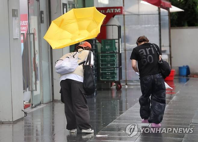 태풍 '송다'에 주말 제주·남부지방 호우·강풍 ※ 기사와 직접 관계가 없습니다. [연합뉴스 자료사진]