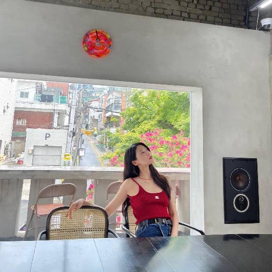 설현./사진=설현 인스타그램