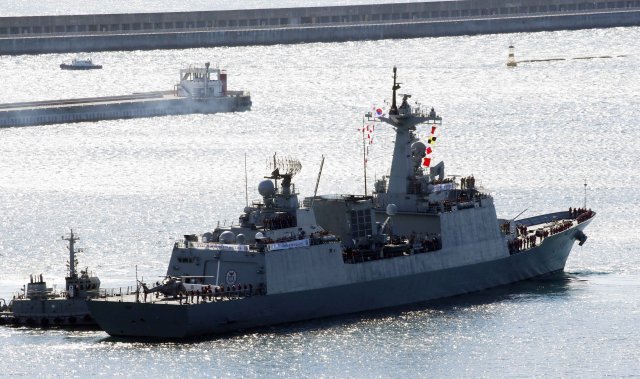 해군 청해부대 36진 ‘최영함‘(DDH-Ⅱ·4400t급). 뉴시스