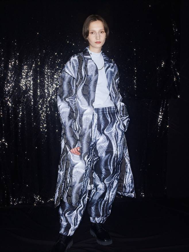 사진 : 하이엔드 패션 골프웨어 '[V12](브이트웰브)', 2022 가을 컬렉션(2022 Fall Collection)