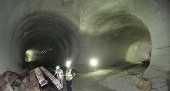 서울 양천구에 들어선 국내 유일의 대심도 빗물터널. [중앙포토]