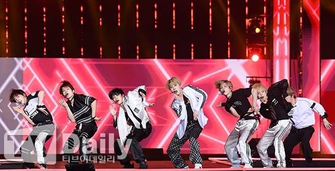 티브이데일리 포토