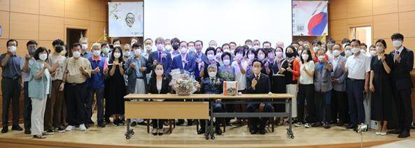 국민통합비전 차상희 상임이사, 김창남 상임공동대표, 홍원식 이사장.앞줄 왼쪽부터.