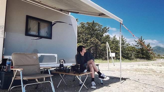 "재미쓰따 :)" 방탄소년단 정국, 남다른 캠핑 감성.."크 멋짐"