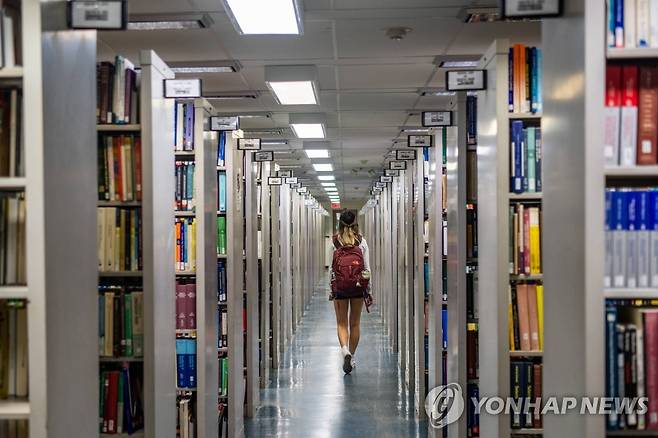 미국의 한 대학 도서관 위 사진은 기사 내용과 무관합니다 [로이터 연합뉴스 자료사진. 재판매 및 DB 금지]