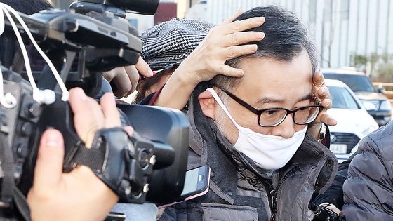 2019년 11월 1심 선고를 받은 김학의 전 법무부 차관. 그는 11일 대법원에서 모든 혐의의 무죄 및 면소 판결을 받았다. [뉴스1]