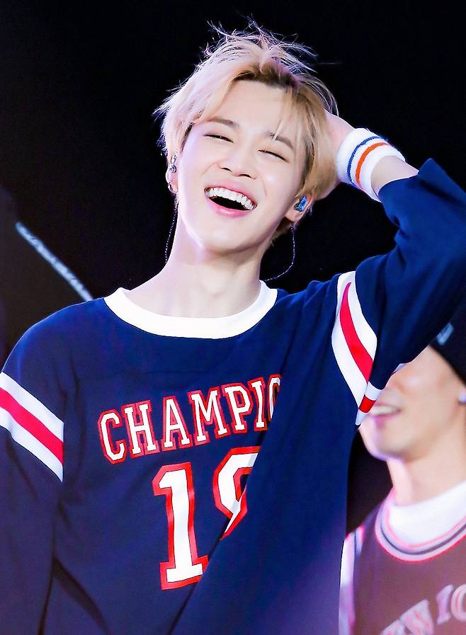 '천사미소' 방탄소년단 지민, '환한 미소 아이돌' 1위