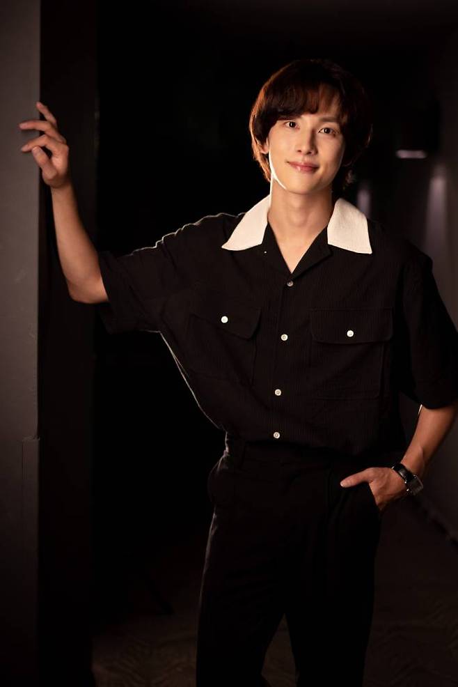 영화 '비상선언'(감독 한재림) 배우 임사완이 8일 오전 진행된 화상 라운드 인터뷰를 위해 포즈를 취하고 있다.  '비상선언'은 사상 초유의 항공테러로 무조건적 착륙을 선포한 비행기를 두고 벌어지는 리얼리티 항공재난 영화다. /사진제공=쇼박스 2022.08.08 /사진=이동훈 기자 photoguy@