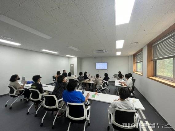 '해움', '새들' 입주작가 오리엔테이션. 사진제공=고양시