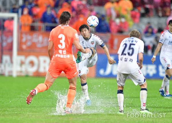 박주호(수원FC). 서형권 기자