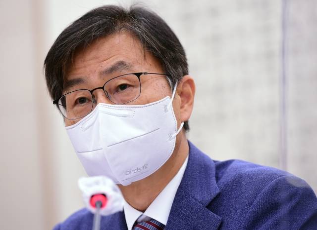 (서울=연합뉴스) 이정훈 기자 = 지난달 29일 오후 국회에서 열린 법제사법위원회 전체회의에서 최재해 감사원장이 의원 질의에 답변하고 있다. 2022.7.29 [국회사진기자단]