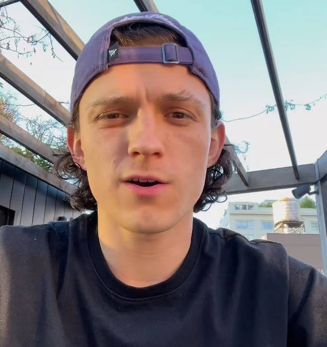 [톰 홀랜드 인스타그램 일부 캡처]