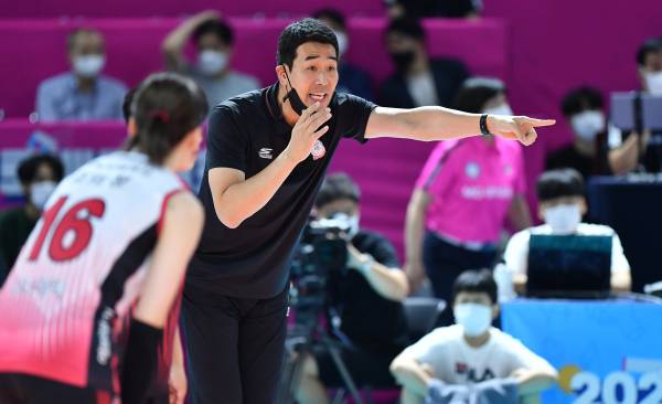 KGC 인삼공사의 고희진 감독. 사진|대한배구연맹