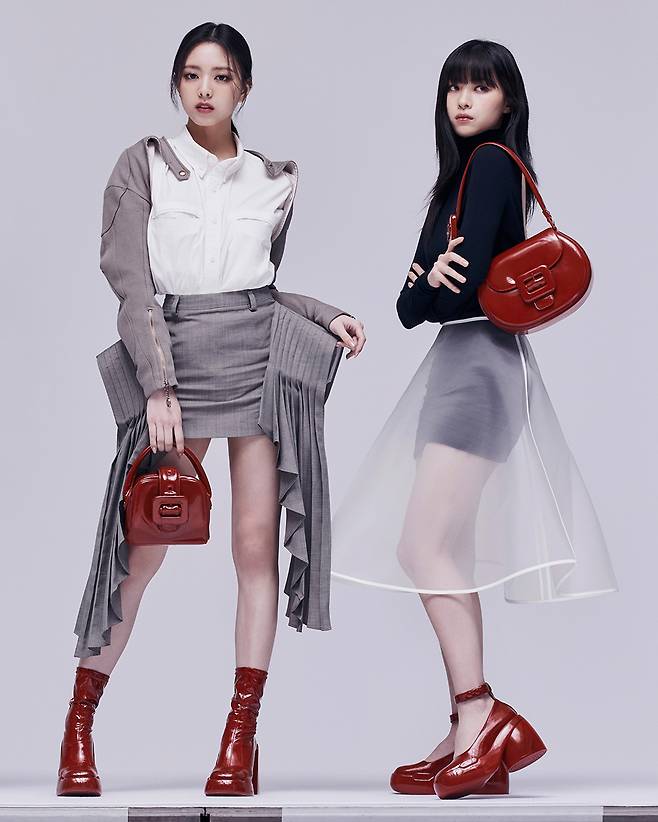 사진 : 찰스앤키스(CHARLES & KEITH), 2022 가을 캠페인 WITH 브랜드 앰버서더 ITZY(있지)