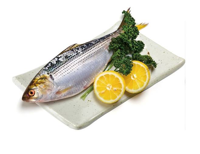 제철 햇전어.(이마트 제공)