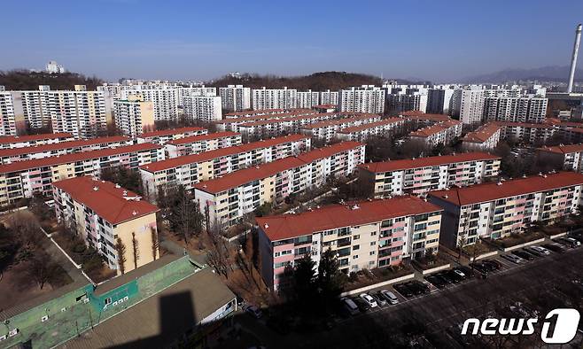 서울 양천구 목동 아파트 단지 모습(자료사진) 2021.2.23/뉴스1 ⓒ News1 구윤성 기자
