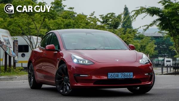 테슬라 모델3 퍼포먼스