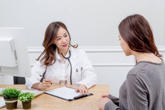 자궁경부암 검사 전 출혈, 염증이 있다면 치료를 우선 받아야 한다.  /클립아트코리아