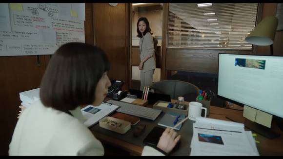 ENA채널 '이상한 변호사 우영우' 15화 선공개 영상이 게재돼 관심을 모으고 있다. [사진='이상한 변호사 우영우' 15화 선공개 영상 캡쳐]