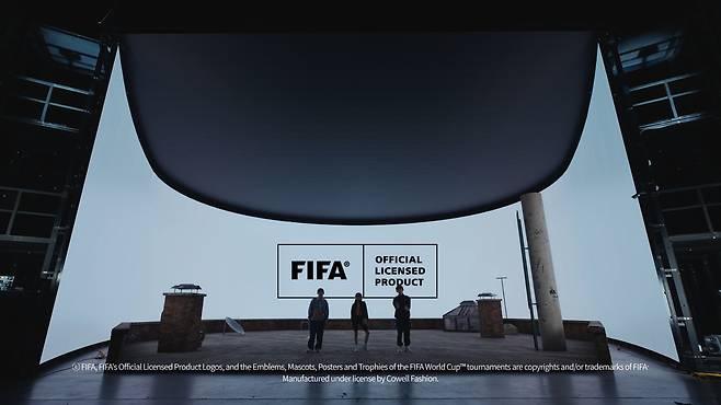 CJ ENM의 버추얼 프로덕트(VP) 스테이지 모습. 말굽형으로 둘러싼 스크린에 실시간으로 영상이 출력된다. CJ ENM 제공