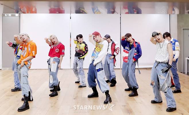 BAE173 '칼군무'[★포토]