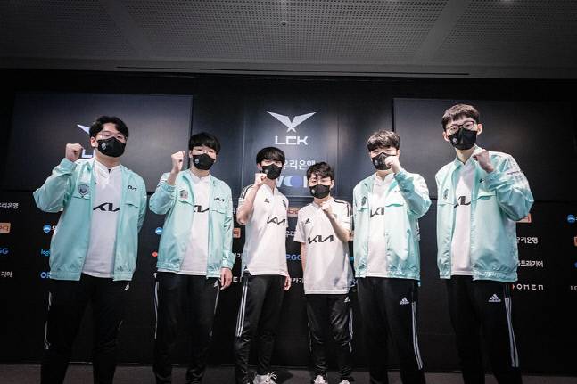담원 기아 선수단. &nbsp;제공 | LCK