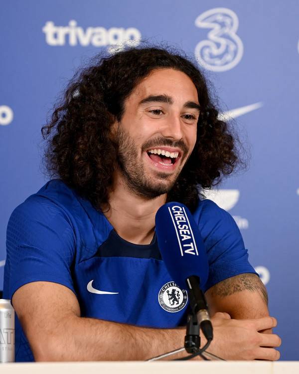 마르크 쿠쿠렐랴(첼시). 첼시 공식 트위터