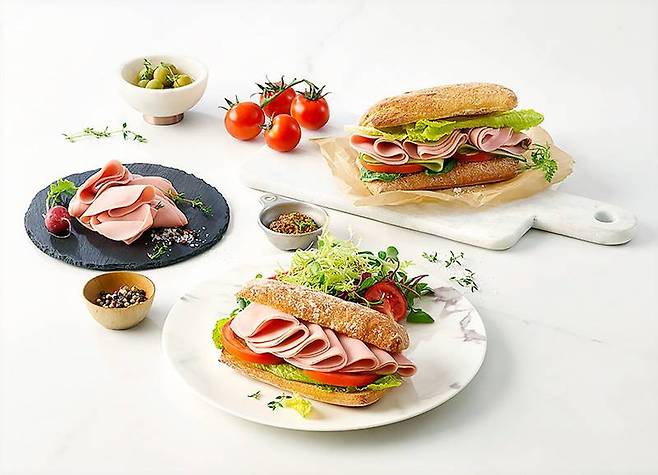 아직 원육 형태보다는 가공육 형태 제품이 더 많다. 사진은 신세계푸드의 베러미트 제품들. 출처=신세계푸드