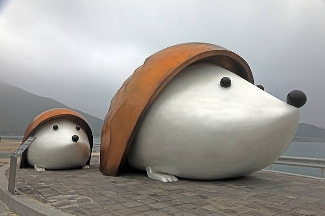 부안 위도를 상징하는 고슴도치 조형물. 사진제공|문일식