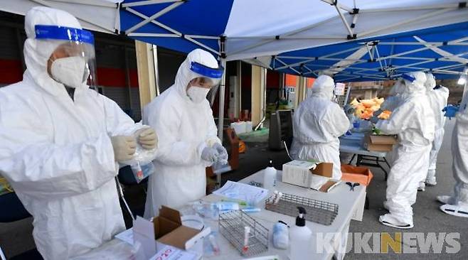 19일 0시 기준 대구와 경북에서는 코로나19 신규 확진자가 8136명, 8620명 발생했다. (쿠키뉴스 DB) 2022.08.19