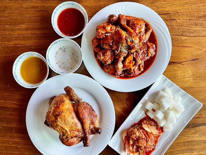 말복(末伏)을 맞아 지난 15일 서울 용산구 한남동 인근 통닭집에 방문했다.(사진=송혜수 기자)