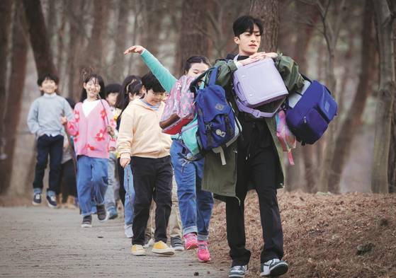 드라마 ‘이상한 변호사 우영우’에서 다뤘던 에피소드 중 ‘어린이 해방군 총사령관’ 방구뽕씨의 이야기. [사진 ENA]