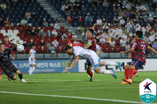 마틴 아담의 득점 장면[한국프로축구연맹 제공]