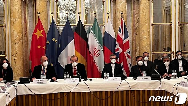 이란 핵합의 복원 협상을 위해 오스트리아 빈에 이란과 영국·유럽연합(EU)·중국·러시아 그리고 독일 대표단이 모여있다. 2021.12.03 ⓒ AFP=뉴스1 ⓒ News1 정윤미 기자
