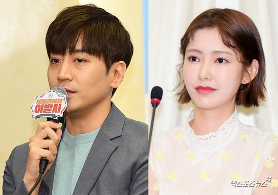 Singer and actor Eric Mun and actor Na Hye-mi have only reported their pregnancy for six years; Eric Mun is the first to be a father in the group Shinhwa.On Sunday, Eric Mun agency Tiopi Media said that Na Hye-mi was pregnant and Eric Mun would become a Father; the timing of childbirth has not yet been revealed.Eric Mun and Na Hye-mi overcame the age gap of the bandmate and signed a hundred years in 2017.Eric Mun said, I met a companion who will live with me for the rest of my life.Eric Mun, who was the first member of Shinhwa to marry and collected topics, is also celebrating the first time in Shinhwa.According to Shinhwa member Andy who recently appeared on SBS Sangmangmong 2, Eric Mun and Na Hye-mi have recently moved to Ilsan.Eric Mun was born in 1979 and is 44 years old this year. He made his debut in 1998 with Shinhwa.Na Hye-mi was born in 1991 and is 32 years old; she made her debut in 2001 with the film Unaccepted.He appeared in the drama Over the Rainbow, sitcom High Kick without Restraint, drama Love is Song, One Only My Side, Summer Aid.He has been active as a main character in KBS 1TV drama Who Does, which last March.Photo = DB