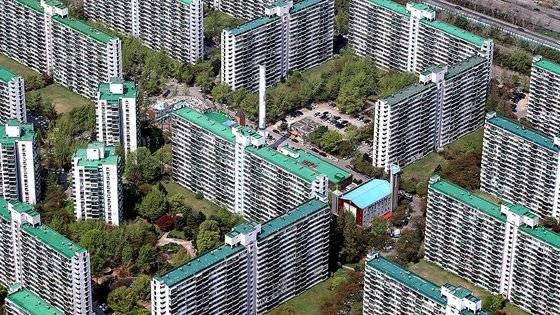 서울 송파구 롯데월드타워 전망대인 서울스카이서 바라본 잠실주공5단지 일대. ［연합뉴스］