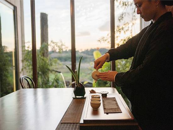 제주 취다선리조트는 명상 클래스부터 다도, 건강식 등이 모두 숙박에 포함된 ‘웰니스 올 인클루시브’ 리조트다. (취다선리조트 홈페이지 갈무리)