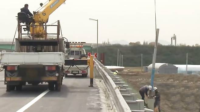 새만금-전주 고속도로 현장 분진·소음 민원 계속돼 이미지