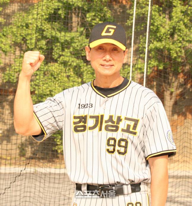 최현덕 감독