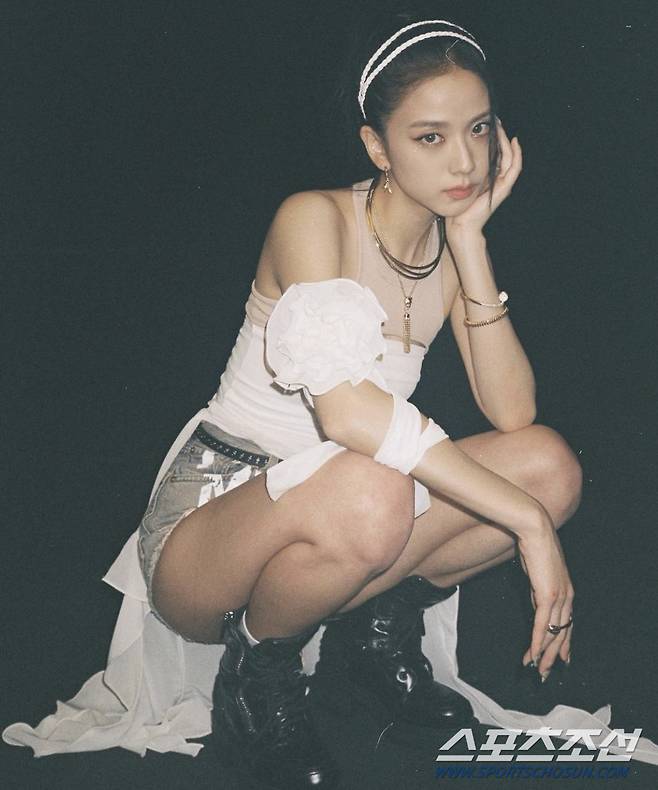 사진 출처=지수 인스타그램