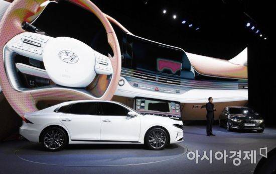 2019년 출시된 6세대 그랜저 부분변경 모델/고양=김현민 기자 kimhyun81@