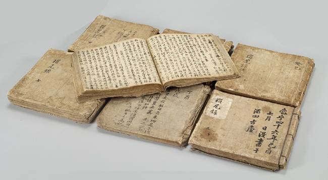 문무관 등 관리나 의병 신분이 아닌 민간인의 신분에서 전쟁 상황을 기록한 선비 오희문의 <쇄미록>. 1591년 11월 27일부터 1601년 2월 27일까지의 피란일기다. 국립진주박물관 제공